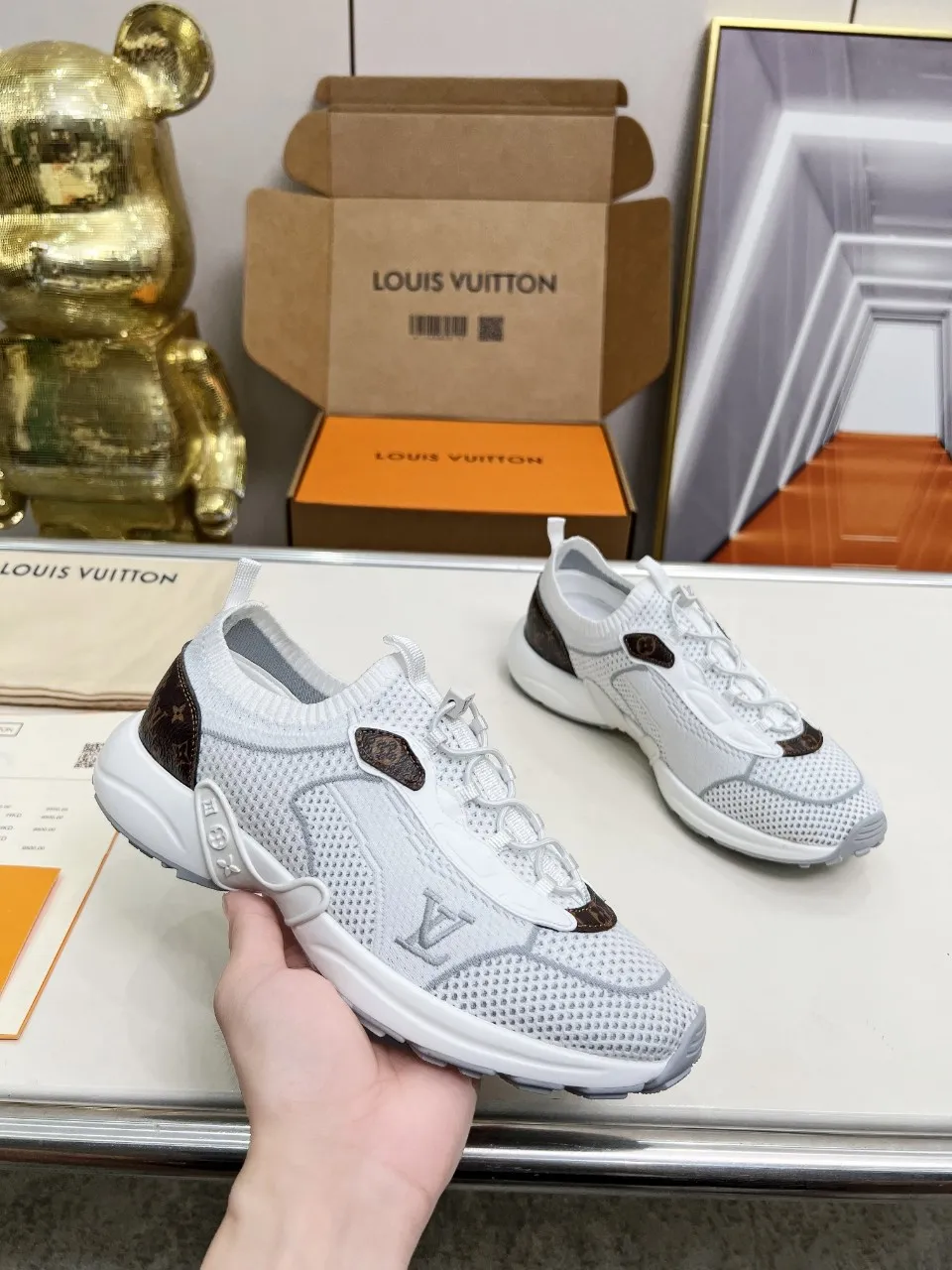 Men's Men's Shoes💰540 Men's and Women's LV Olym Men's Shoes💰ia sneakers are knitted technical fabric body with Monogram canvas trim, elastic laces and pull tabs for easy on and off, and light outsoles embellished with Monogram flowers for a comfortable and elastic wearing experience. Knitted technical fabric shoelaces, Louis Vuitton elements 35-45 (34*45*46* custom-made, non-refundable and non-exchangeable)